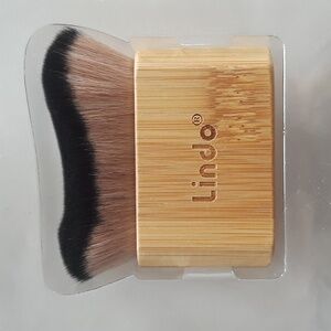 Bamboo Body Makeup Brush NWOT, Super Soft